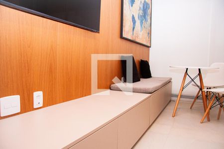 Sala de apartamento para alugar com 1 quarto, 45m² em Perdizes, São Paulo