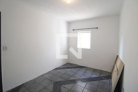 Quarto 1 de casa para alugar com 1 quarto, 50m² em Cidade Dutra, São Paulo