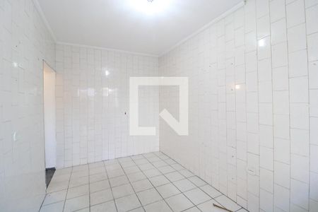 Cozinha  de casa para alugar com 1 quarto, 50m² em Cidade Dutra, São Paulo