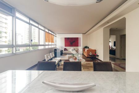 Sala de apartamento à venda com 3 quartos, 255m² em Higienópolis, São Paulo