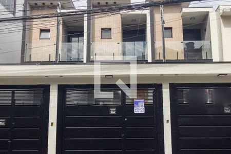 Fachada de casa à venda com 3 quartos, 205m² em Vila Esperança, São Paulo