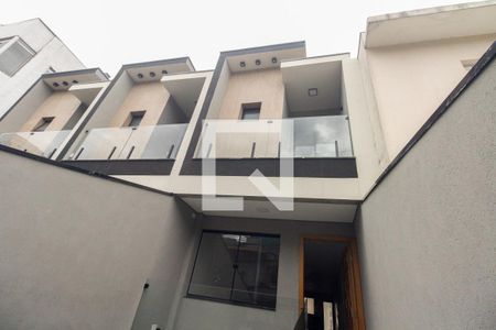 Fachada de casa à venda com 3 quartos, 205m² em Vila Esperança, São Paulo