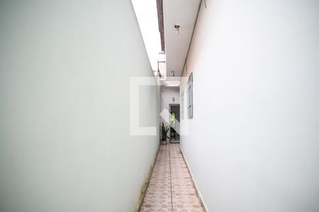 Entrada Corredor Externo de casa à venda com 3 quartos, 200m² em Vila Brasilina, São Paulo