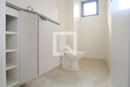 Banheiro de apartamento para alugar com 1 quarto, 35m² em Parque São Jorge, São Paulo