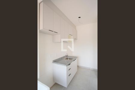 Cozinha de apartamento para alugar com 1 quarto, 35m² em Parque São Jorge, São Paulo