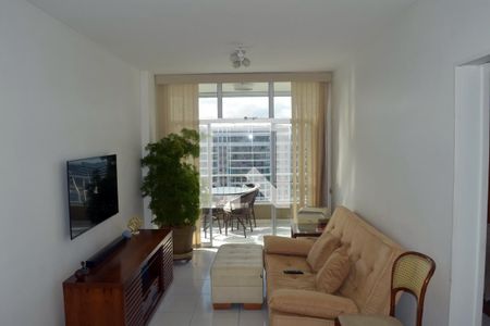 Sala de apartamento à venda com 2 quartos, 70m² em Barra da Tijuca, Rio de Janeiro