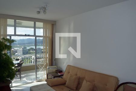 Sala de apartamento à venda com 2 quartos, 70m² em Barra da Tijuca, Rio de Janeiro