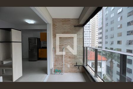 Sacada de kitnet/studio para alugar com 1 quarto, 38m² em Vila Mariana, São Paulo