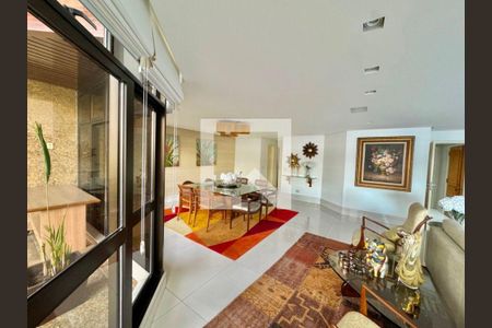 Apartamento à venda com 4 quartos, 355m² em Ingá, Niterói