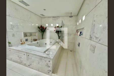 Apartamento à venda com 4 quartos, 355m² em Ingá, Niterói