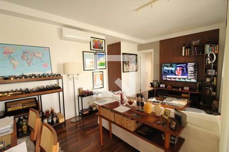 Apartamento à venda com 2 quartos, 100m² em Campo Belo, São Paulo