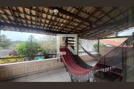 Casa à venda com 3 quartos, 300m² em Piratininga, Niterói