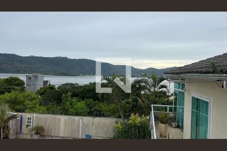 Casa à venda com 3 quartos, 300m² em Piratininga, Niterói