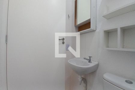 Banheiro de apartamento à venda com 2 quartos, 40m² em Jardim Rossin, Campinas