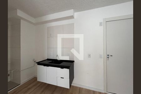 Cozinha de apartamento para alugar com 2 quartos, 40m² em Vila Barreto, São Paulo