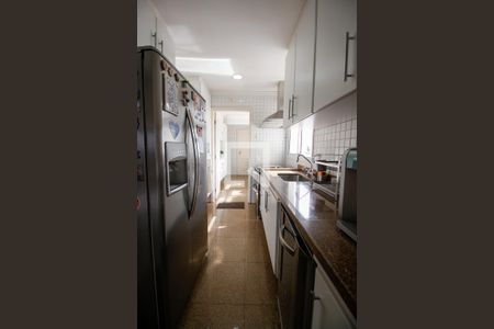 Cozinha de apartamento para alugar com 4 quartos, 173m² em Morumbi, São Paulo