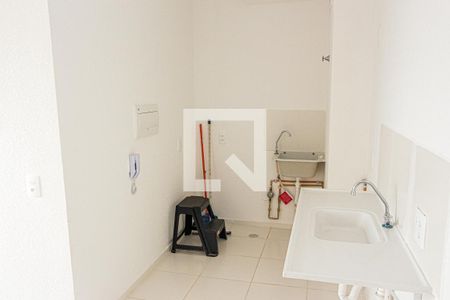 Cozinha de apartamento para alugar com 2 quartos, 32m² em Veleiros, São Paulo