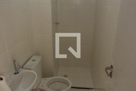 Banheiro de apartamento para alugar com 2 quartos, 32m² em Veleiros, São Paulo
