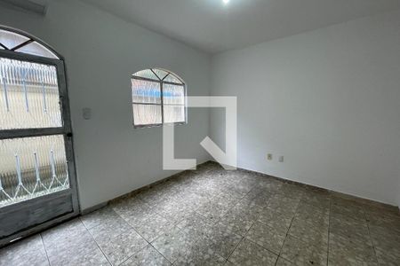 Sala de casa para alugar com 2 quartos, 66m² em Olaria, Rio de Janeiro