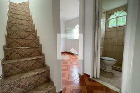 Banheiro de casa para alugar com 2 quartos, 66m² em Olaria, Rio de Janeiro