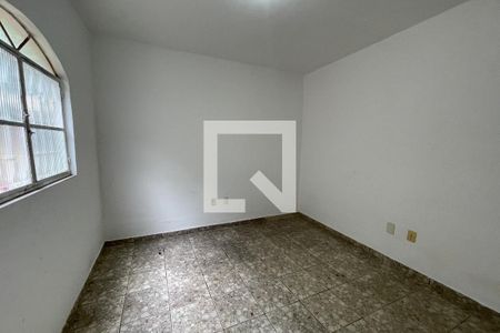 Sala de casa para alugar com 2 quartos, 66m² em Olaria, Rio de Janeiro