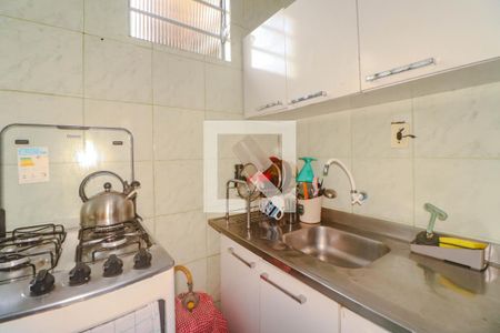 Cozinha e Área de Serviço de apartamento à venda com 2 quartos, 50m² em Rubem Berta, Porto Alegre