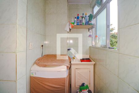 Cozinha e Área de Serviço de apartamento à venda com 2 quartos, 50m² em Rubem Berta, Porto Alegre