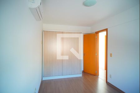 Quarto 2 de apartamento à venda com 2 quartos, 69m² em Rio Branco, Porto Alegre