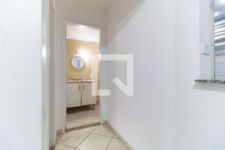 Corredor de apartamento para alugar com 2 quartos, 71m² em Aclimação, São Paulo