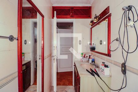 Banheiro da Suíte de apartamento à venda com 3 quartos, 123m² em Petrópolis, Porto Alegre