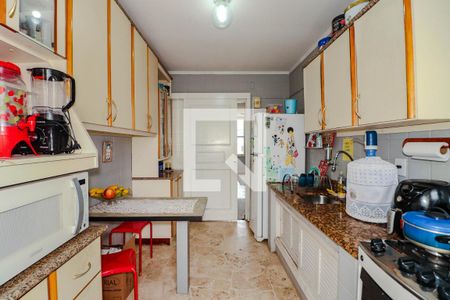 Cozinha e Área de Serviço de apartamento à venda com 3 quartos, 123m² em Petrópolis, Porto Alegre