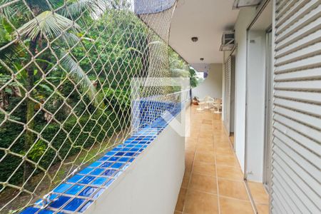 Varanda de apartamento para alugar com 3 quartos, 110m² em Balneario Guarujá, Guarujá