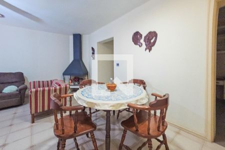 Sala de apartamento para alugar com 3 quartos, 110m² em Balneario Guarujá, Guarujá