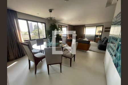 Sala de apartamento à venda com 3 quartos, 230m² em Indianópolis, São Paulo