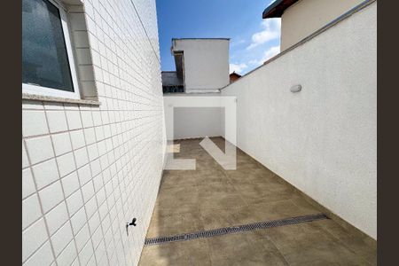 Quintal de apartamento à venda com 2 quartos, 116m² em Araguaia, Belo Horizonte