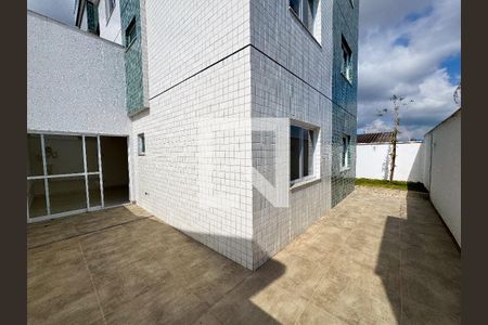 Quintal de apartamento à venda com 2 quartos, 116m² em Araguaia, Belo Horizonte