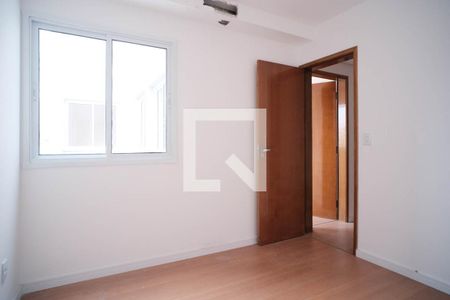 Quarto 1 de apartamento para alugar com 2 quartos, 34m² em Parque Artur Alvim, São Paulo