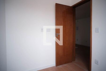 Quarto 2 de apartamento para alugar com 2 quartos, 34m² em Parque Artur Alvim, São Paulo