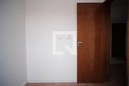 Quarto 2 de apartamento para alugar com 2 quartos, 34m² em Parque Artur Alvim, São Paulo
