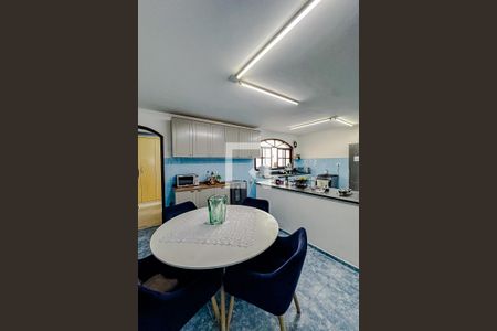 Cozinha de casa à venda com 3 quartos, 180m² em Vila Invernada, São Paulo