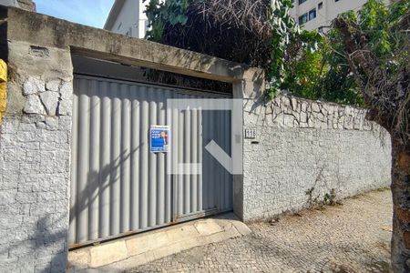 Fachada de casa à venda com 5 quartos, 288m² em Santa Rosa, Niterói