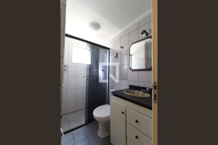 Banheiro de apartamento à venda com 2 quartos, 50m² em Jardim Peri, São Paulo