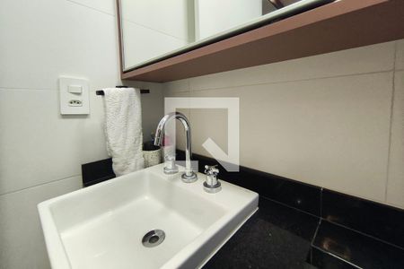 Banheiro Suíte 1 de apartamento à venda com 2 quartos, 75m² em Parque Industrial, Campinas
