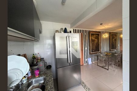Cozinha de apartamento para alugar com 2 quartos, 47m² em Encantado, Rio de Janeiro