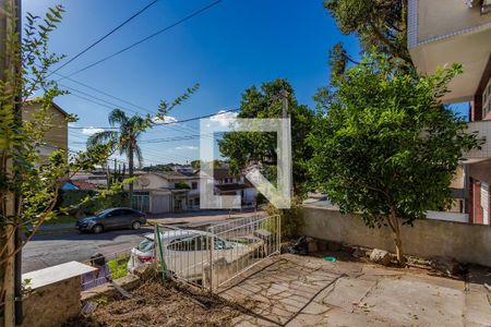 Quintal de casa à venda com 2 quartos, 95m² em Chácara das Pedras, Porto Alegre