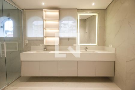 Banheiro do Quarto  de casa para alugar com 4 quartos, 650m² em Jardim Franca, São Paulo