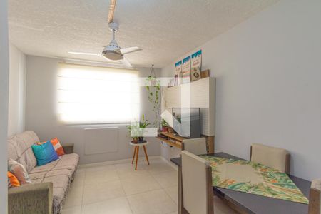 Sala de apartamento à venda com 2 quartos, 42m² em Mato Grande, Canoas