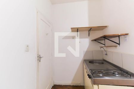 Cozinha de kitnet/studio para alugar com 1 quarto, 14m² em Vila Bertioga, São Paulo