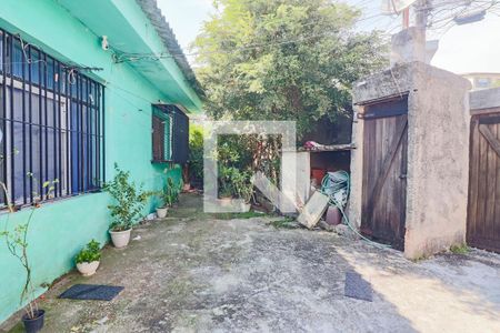 Quintal de casa à venda com 4 quartos, 100m² em Jardim Ester, São Paulo