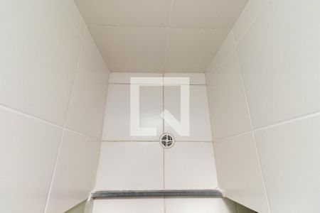 Banheiro de apartamento para alugar com 1 quarto, 31m² em Vila Santa Clara, São Paulo